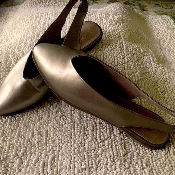 Spring into your sling backs🌹 - Picture 3 of 3